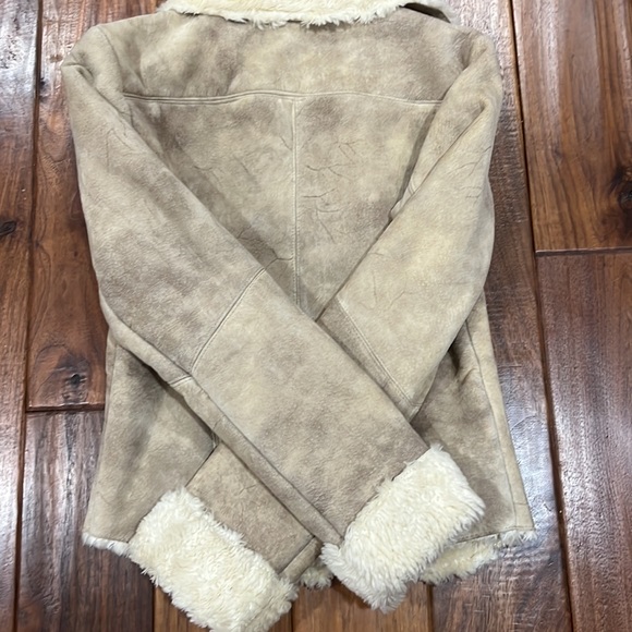 80’s Vintage leather coat with acrylic plush Sherpa lining . Very good condition - Picture 7 of 8